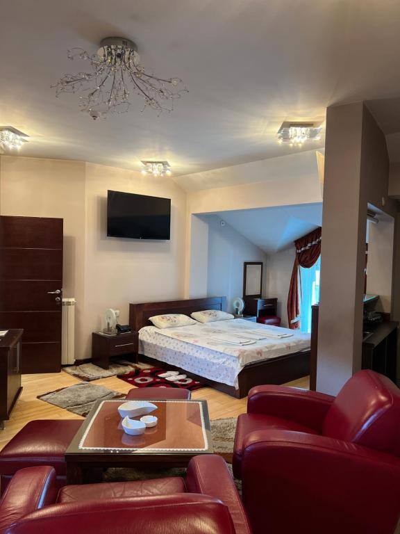 Guest room at Hotel Royal, Bijelo Polje